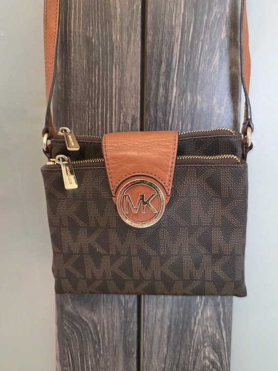 Michael Kors Brown MK Signature Crossbody with Tan Leather Trim - Picture 3 of 17